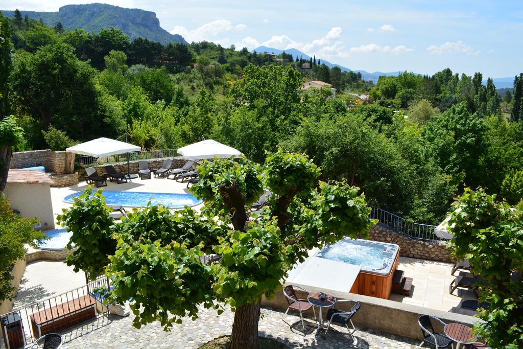 Hotel Le Colombier Moustiers-Sainte-Marie Exterior photo
