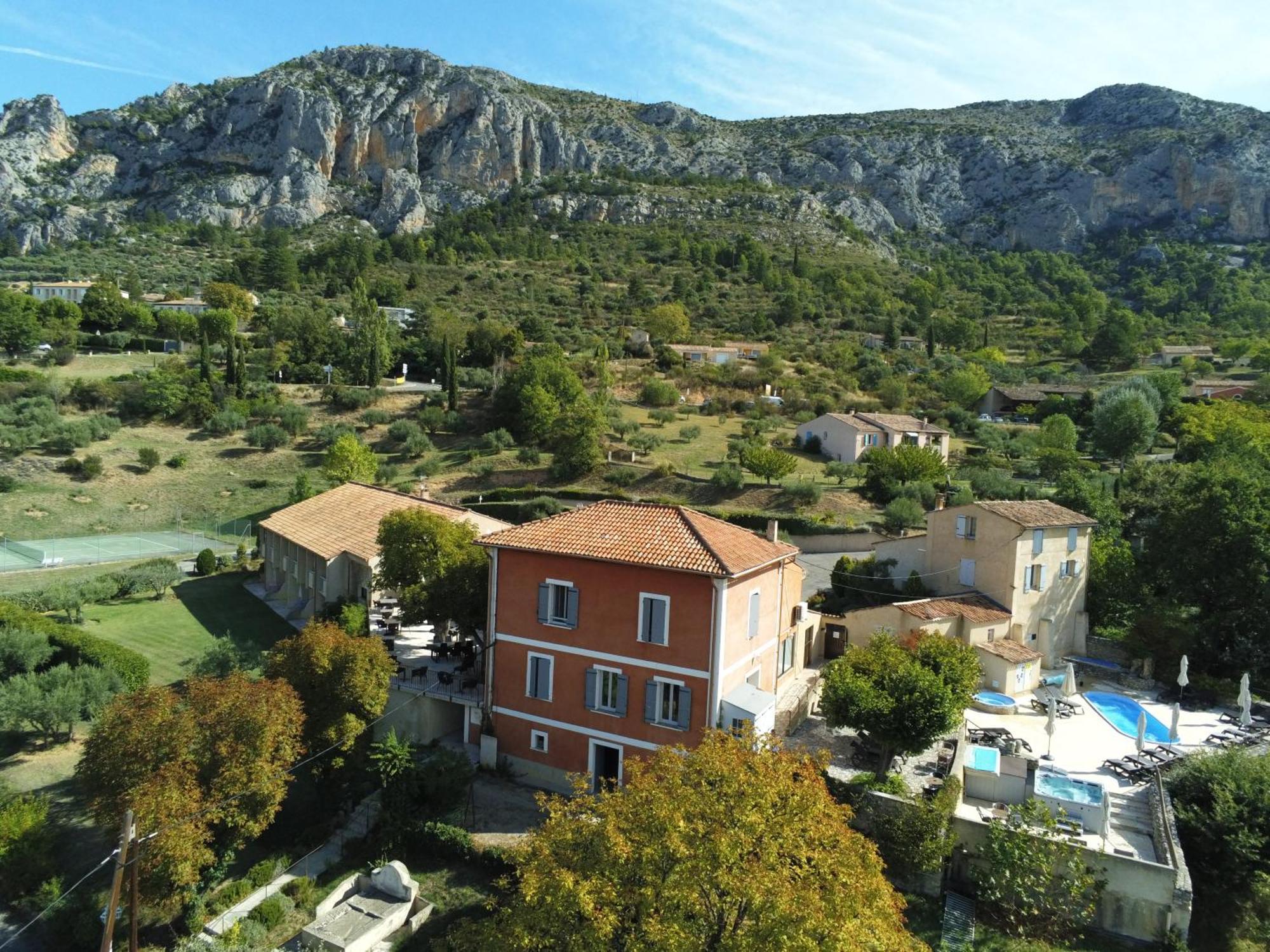 Hotel Le Colombier Moustiers-Sainte-Marie Exterior photo